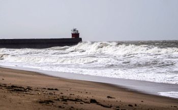 Meteorological Department warns of heavy rain, 67 trains cancelled, alert in 9 states of the country