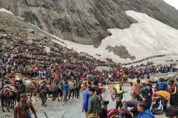 Amarnath Yatra New batch of 4920 pilgrims leaves from Bhagwati Nagar camp amid heavy rains