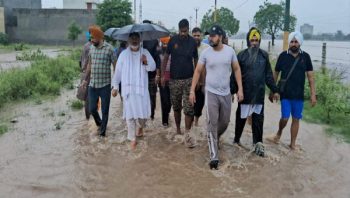 Flood warning in Pakistan after water released from India, rescue operation team on red alert