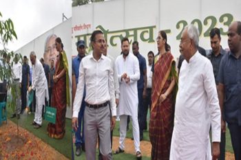 Inaugurating Van Mahotsav, Nitish Kumar said – 4 crore saplings will be planted in two months