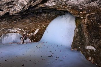 More than 17 thousand pilgrims visited the holy Shivling in Amarnath