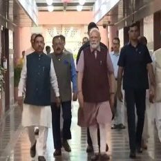 PM Modi lashed out at the opposition, said - Nothing happens by naming names, INDIA is also there in East India and Indian Mujahideen