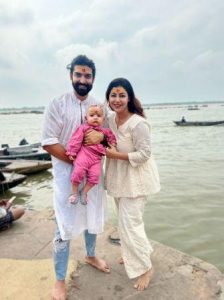 Television industry's famous couple Gurmeet Choudhary and Debina Banerjee got their youngest daughter Divisha shaved at Ganga Ghat in Varanasi....!