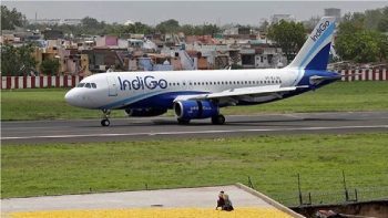 Engine failure of Indigo flight going to Delhi, emergency landing at Patna airport, all passengers safe