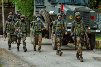 Fierce encounter between terrorists and security forces in Jammu and Kashmir, three soldiers martyred