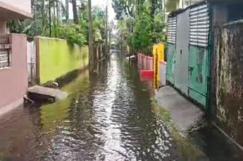 Flood-like situation in Bengal's Jalpaiguri, river water started entering the city