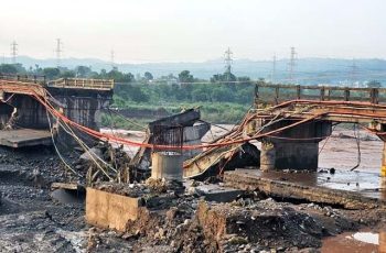 Havoc of heavy rains Woman in Barotiwala… Temporary bridge washed away in Madhawala on Pinjore-Baddi forelane