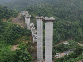 There was an outcry due to the collapse of the bridge in Mizoram, the railway told that due to this a big accident happened