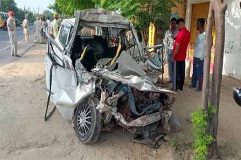 A car full of devotees collided with a trolley full of bricks, 4 died;They were returning from Nakodar with their heads bowed