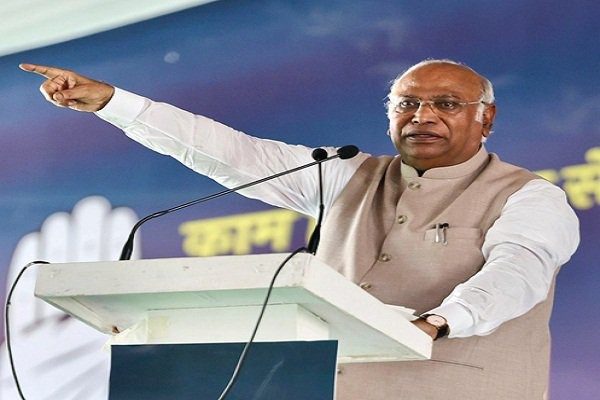 Kharge criticized BJP on unemployment, said – youth have been cheated for years