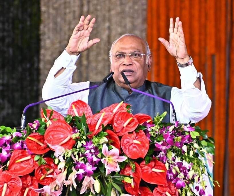 Chhattisgarh government is working for the welfare and upliftment of all sections of people including farmers, poor and laborers - Shri Kharge