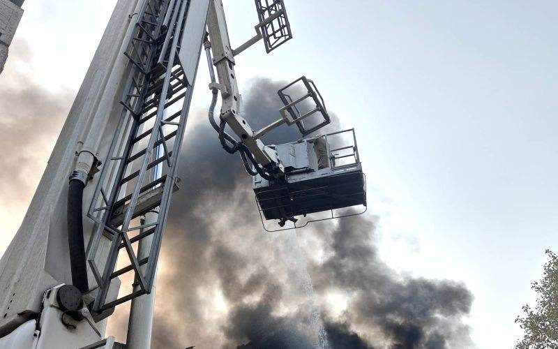 Fire breaks out in plastic factory in Delhi