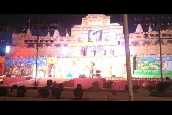 Four injured as structure collapses during Ramlila in Delhi