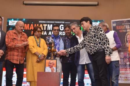 'Mahatma Gandhi Ratna Award 2023' ceremony organized by Krishna Chauhan Foundation concluded