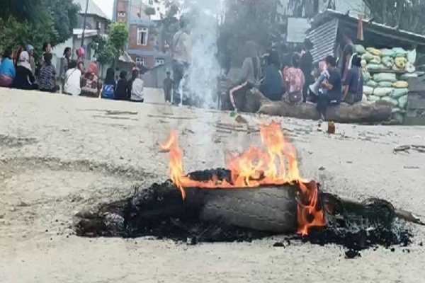 Manipur Life disrupted in 2 districts due to indefinite bandh against arrest of Kuki-Zo people