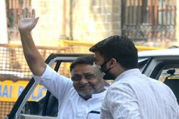 SC extends interim bail of former Maharashtra minister Nawab Malik by three months