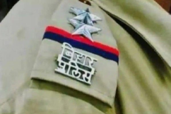 Two sub-inspectors attacked in Patna