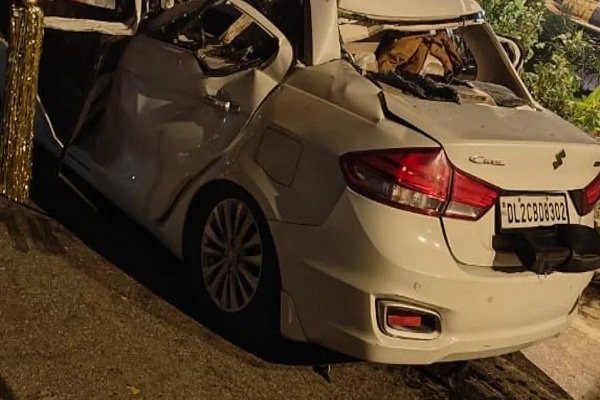 A speeding car went out of control and rammed into a truck, killing six friends going to Haridwar.