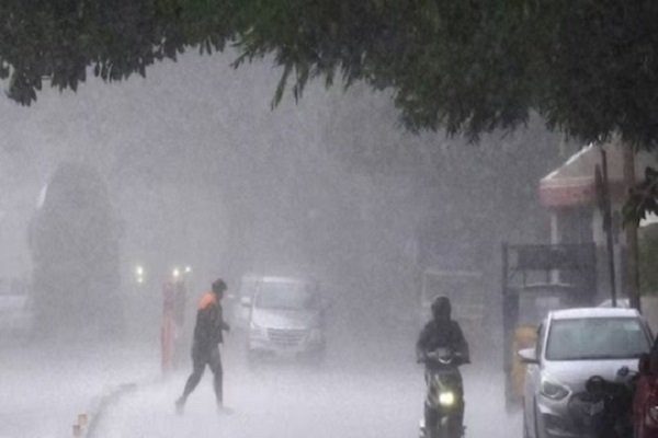 Heavy rain in Punjab, Haryana and Himachal, IMD issues yellow alert - 40 km.winds will blow at a speed of