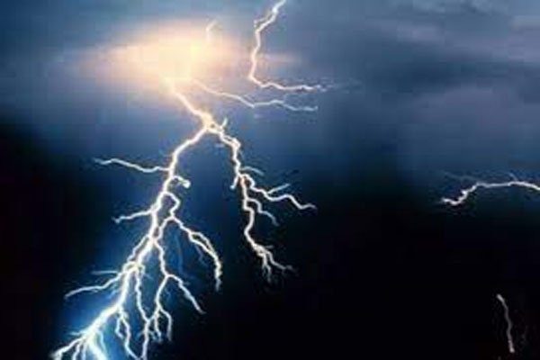 Lightning rained like a disaster from the sky, 20 people died after getting hit;