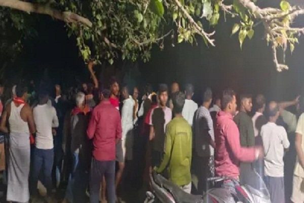 Major accident in Saryu river, 18 people feared drowning after boat full of passengers capsizes