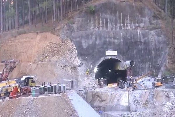 Silkyara Tunnel Accident 41 laborers will be evacuated today, rescue operation has reached its last stage.