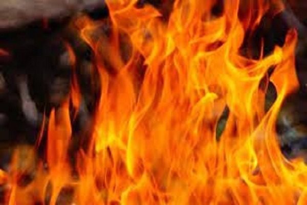 Fire broke out in illegal warehouse of gas cylinder in Khandwa, explosion in many tanks