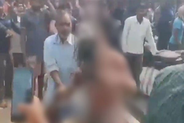 12 arrested for attacking sadhus going to Gangasagar fair in Bengal