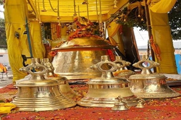 2,400 kg bell handed over for Ram temple in Ayodhya, sound will reach 10 KM distance