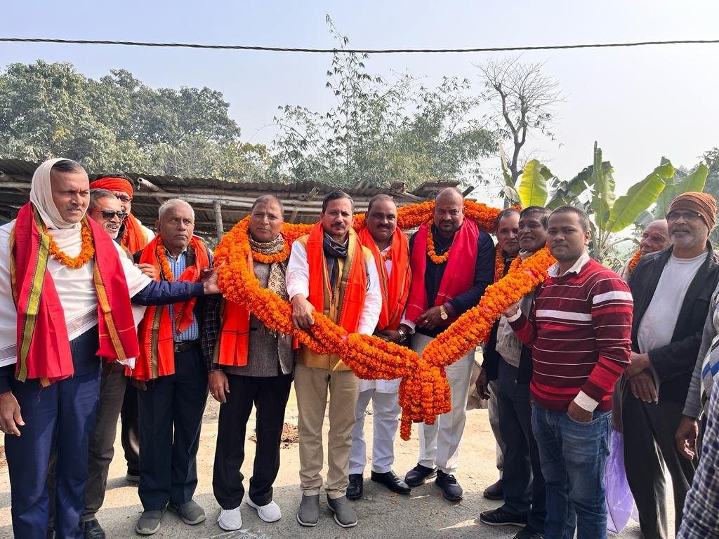 BJP leader Rakesh Singh celebrated after getting approval for Digha Pahelja six lane bridge.