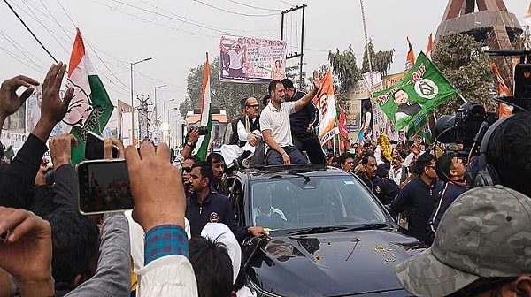 Chaos in Rahul Gandhi's Bharat Jodo Nyay Yatra, car damaged