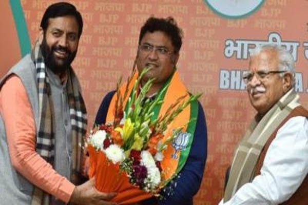 Former leader Ashok Tanwar joined BJP, took membership of the party in the presence of CM Khattar