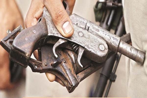 Mini gun factory busted in Bihar, smuggler arrested, many weapons recovered