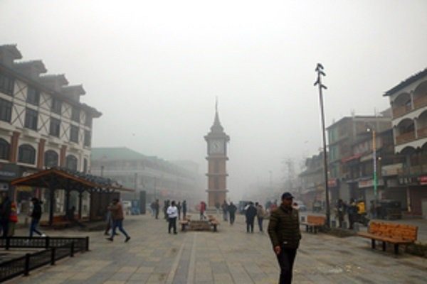 Night temperature above zero in Srinagar after a month