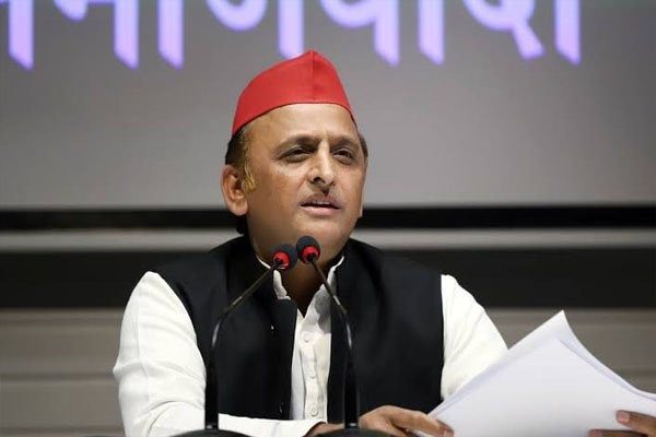 Akhilesh calls Union Budget as BJP's farewell, Congress calls it disappointing