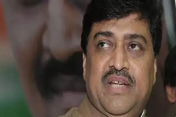 Another big blow to Congress in Maharashtra, now former CM Ashok Chavan also resigns.