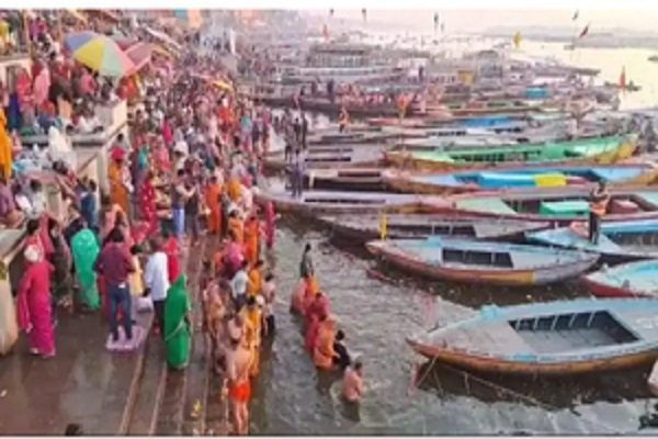 Flood of faith gathered on the ghats regarding Mauni Amavasya