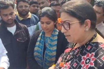 You are not the owner of Amethi, get the possession vacated in half an hour... Smriti Irani gave on the spot justice to the villager