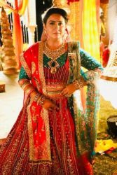 Bhakti Rathod of Star Plus show 'Aankh Micholi' wore 40 kg lehenga