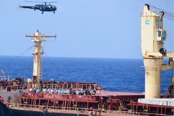 Indian Navy also set an example of bravery in the Arabian Sea