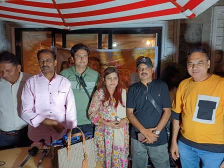 Musical auspicious occasion of Bhojpuri film 'Hoi Aayij Ke Anta' concluded