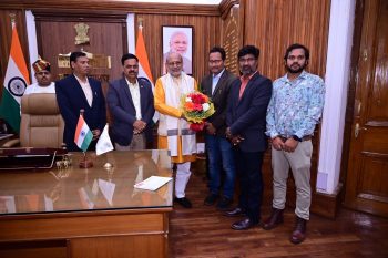 Ranchi Press Club delegation met the Governor