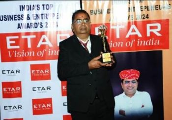 Itar Vision of India founder Karnaramji Mali honored