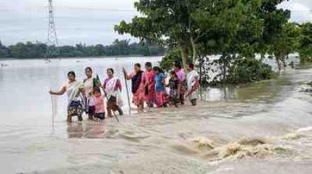 Flood wreaks havoc in Assam, more than 6 lakh people affected in 10 districts