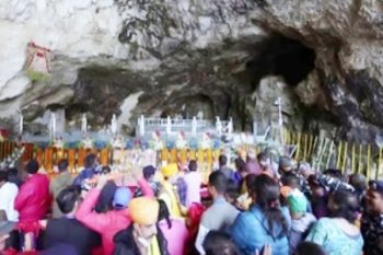 Amarnath Yatra resumes after one day's suspension