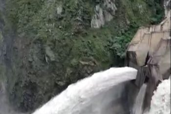 Himachal Pradesh Water is being released from Chamera reservoir of Chamba