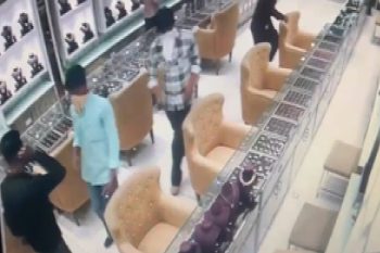 Robbery at a jeweler's shop in Haridwar, Uttarakhand