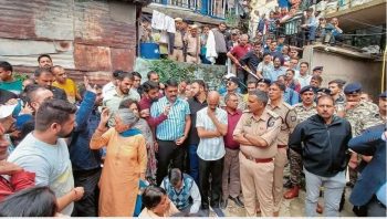 Shimla Hindus took out a protest march against the illegal mosque