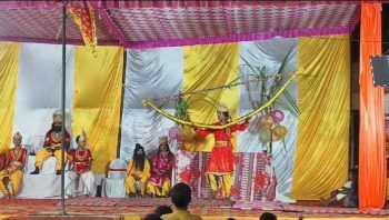 Crowd gathered at Ramlila ground to see Sita Swayamvar