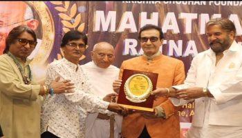 Senior film journalist Kali Das Pandey honored